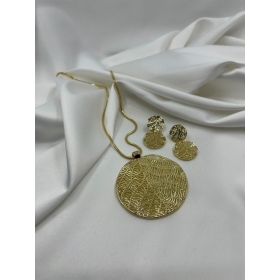 Súprava pozlátená náhrdelníka a náušníc zdobená s kruhovým príveskom s jemným vzorovaním