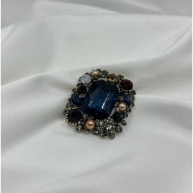 Brošňa luxusná modrá v antickom štýle zdobená s drobnými krištáľmi a perlami