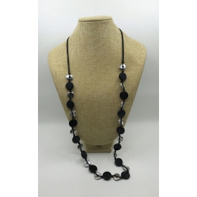 Korálkový náhrdelník čierny K-07